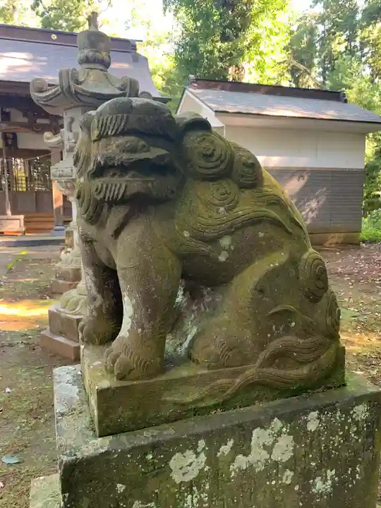 八幡神社の狛犬