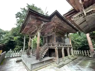 倭白山比咩神社の本殿・本堂