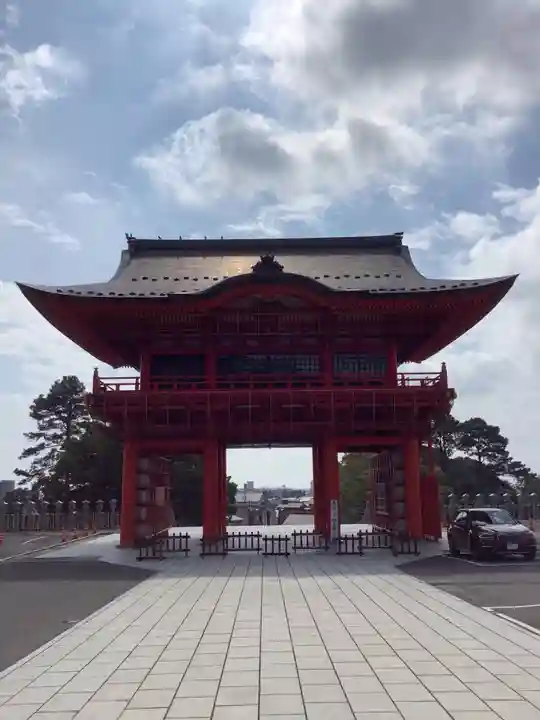 成田山名古屋別院大聖寺(犬山成田山)の山門・神門