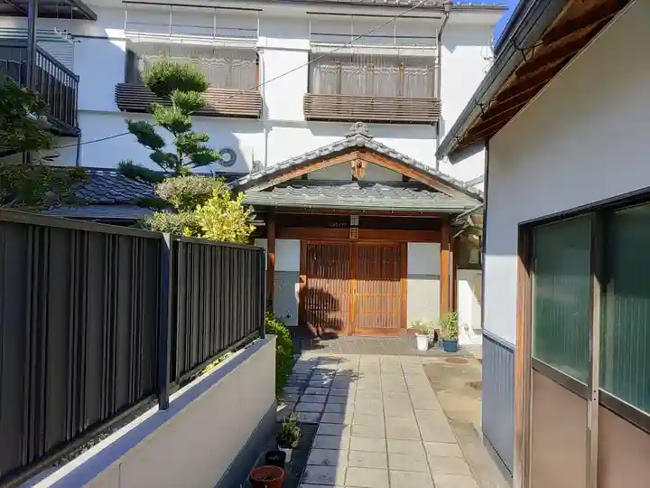 誠願寺の本殿・本堂