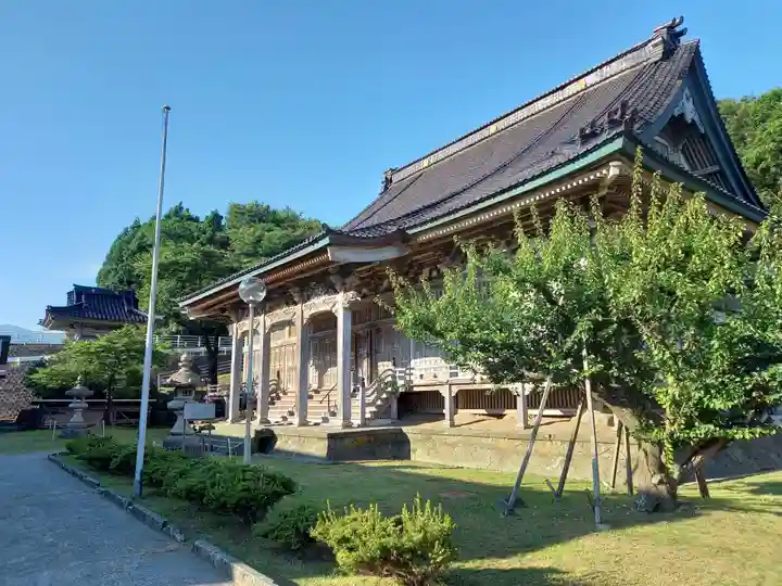 西性寺の本殿・本堂