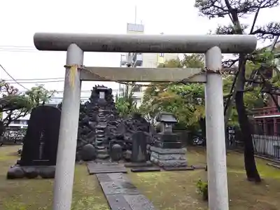 中割天祖神社の末社・摂社