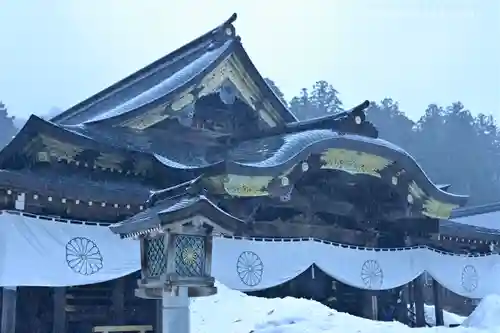 彌彦神社の本殿・本堂