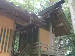 神明社の本殿