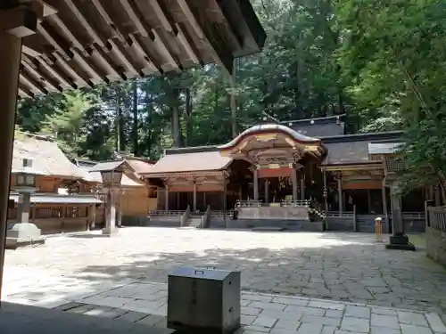 諏訪大社の本殿・本堂