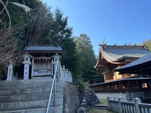 粟井神社の建物その他