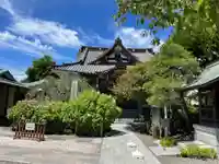 妙隆寺の本殿・本堂