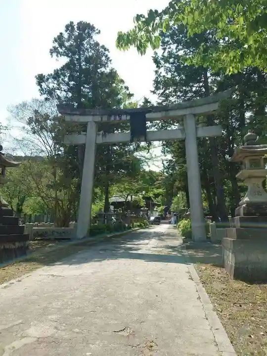 三尾神社(滋賀県)