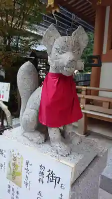 福徳神社（芽吹稲荷）の狛犬
