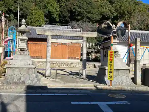 十二神社の鳥居