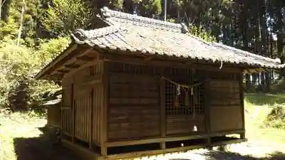 静神社の本殿