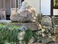 蓮華寺の像