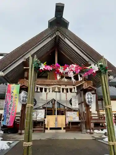 七重浜海津見神社の{uncategorized: "未分類", other: "その他", undefined: "問題あり", building: "その他建物", grave: "お墓", sacred_gate: "鳥居", guardian: "狛犬", statue: "像", buddha: "仏像", history: "歴史", nature: "自然", garden: "庭園", animal: "動物", pagoda: "塔", temizu: "手水舎", mountain_gate: "山門・神門", sanctuary: "本殿・本堂", subordinate: "末社・摂社", art: "芸術", scenery: "景色", jizo: "地蔵", ema: "絵馬", goshuin: "御朱印", omikuji: "おみくじ", items: "授与品その他", amulet: "お守り", goshuincho: "御朱印帳", eats: "食事", festival: "お祭り", votive_dance: "神楽", shichigosan: "七五三参", wedding: "結婚式", experience: "体験その他", initially: "初詣", around: "周辺", anti_infection: "感染症対策"}