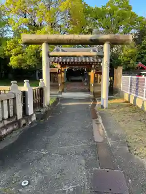 八坂神社の{uncategorized: "未分類", other: "その他", undefined: "問題あり", building: "その他建物", grave: "お墓", sacred_gate: "鳥居", guardian: "狛犬", statue: "像", buddha: "仏像", history: "歴史", nature: "自然", garden: "庭園", animal: "動物", pagoda: "塔", temizu: "手水舎", mountain_gate: "山門・神門", sanctuary: "本殿・本堂", subordinate: "末社・摂社", art: "芸術", scenery: "景色", jizo: "地蔵", ema: "絵馬", goshuin: "御朱印", omikuji: "おみくじ", items: "授与品その他", amulet: "お守り", goshuincho: "御朱印帳", eats: "食事", festival: "お祭り", votive_dance: "神楽", shichigosan: "七五三参", wedding: "結婚式", experience: "体験その他", initially: "初詣", around: "周辺", anti_infection: "感染症対策"}