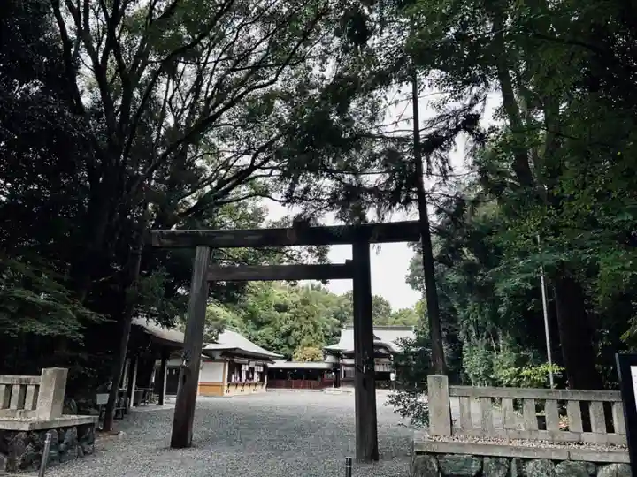 氷上姉子神社(熱田神宮摂社)の鳥居