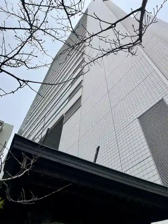 第六天社の{uncategorized: "未分類", other: "その他", undefined: "問題あり", building: "その他建物", grave: "お墓", sacred_gate: "鳥居", guardian: "狛犬", statue: "像", buddha: "仏像", history: "歴史", nature: "自然", garden: "庭園", animal: "動物", pagoda: "塔", temizu: "手水舎", mountain_gate: "山門・神門", sanctuary: "本殿・本堂", subordinate: "末社・摂社", art: "芸術", scenery: "景色", jizo: "地蔵", ema: "絵馬", goshuin: "御朱印", omikuji: "おみくじ", items: "授与品その他", amulet: "お守り", goshuincho: "御朱印帳", eats: "食事", festival: "お祭り", votive_dance: "神楽", shichigosan: "七五三参", wedding: "結婚式", experience: "体験その他", initially: "初詣", around: "周辺", anti_infection: "感染症対策"}