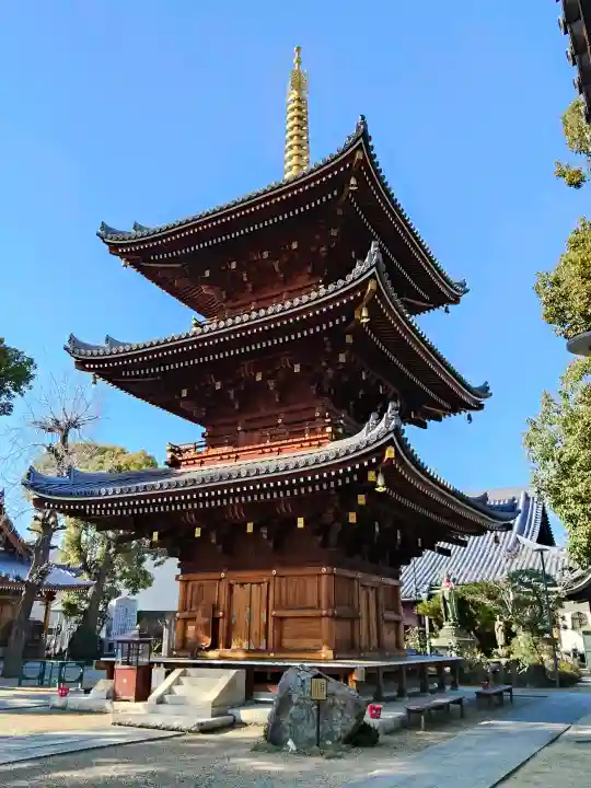 法楽寺の{uncategorized: "未分類", other: "その他", undefined: "問題あり", building: "その他建物", grave: "お墓", sacred_gate: "鳥居", guardian: "狛犬", statue: "像", buddha: "仏像", history: "歴史", nature: "自然", garden: "庭園", animal: "動物", pagoda: "塔", temizu: "手水舎", mountain_gate: "山門・神門", sanctuary: "本殿・本堂", subordinate: "末社・摂社", art: "芸術", scenery: "景色", jizo: "地蔵", ema: "絵馬", goshuin: "御朱印", omikuji: "おみくじ", items: "授与品その他", amulet: "お守り", goshuincho: "御朱印帳", eats: "食事", festival: "お祭り", votive_dance: "神楽", shichigosan: "七五三参", wedding: "結婚式", experience: "体験その他", initially: "初詣", around: "周辺", anti_infection: "感染症対策"}
