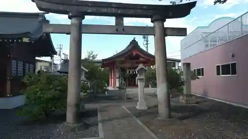 諏訪神社の鳥居