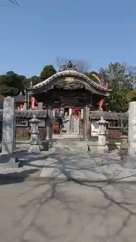 寺岡山元三大師の本殿・本堂