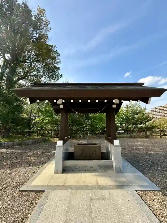 十二神社の{uncategorized: "未分類", other: "その他", undefined: "問題あり", building: "その他建物", grave: "お墓", sacred_gate: "鳥居", guardian: "狛犬", statue: "像", buddha: "仏像", history: "歴史", nature: "自然", garden: "庭園", animal: "動物", pagoda: "塔", temizu: "手水舎", mountain_gate: "山門・神門", sanctuary: "本殿・本堂", subordinate: "末社・摂社", art: "芸術", scenery: "景色", jizo: "地蔵", ema: "絵馬", goshuin: "御朱印", omikuji: "おみくじ", items: "授与品その他", amulet: "お守り", goshuincho: "御朱印帳", eats: "食事", festival: "お祭り", votive_dance: "神楽", shichigosan: "七五三参", wedding: "結婚式", experience: "体験その他", initially: "初詣", around: "周辺", anti_infection: "感染症対策"}