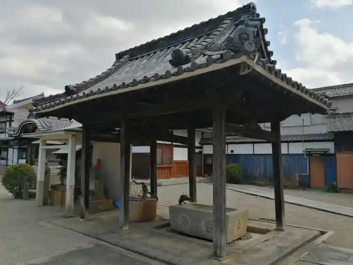 継松寺の手水舎