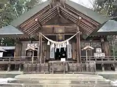 神明社の本殿