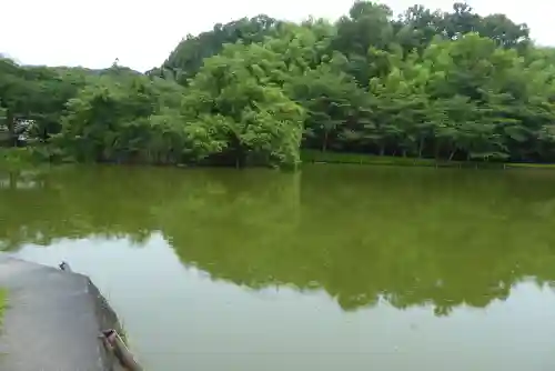 石上神宮の庭園