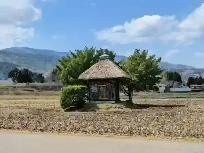 荒神神社の{uncategorized: "未分類", other: "その他", undefined: "問題あり", building: "その他建物", grave: "お墓", sacred_gate: "鳥居", guardian: "狛犬", statue: "像", buddha: "仏像", history: "歴史", nature: "自然", garden: "庭園", animal: "動物", pagoda: "塔", temizu: "手水舎", mountain_gate: "山門・神門", sanctuary: "本殿・本堂", subordinate: "末社・摂社", art: "芸術", scenery: "景色", jizo: "地蔵", ema: "絵馬", goshuin: "御朱印", omikuji: "おみくじ", items: "授与品その他", amulet: "お守り", goshuincho: "御朱印帳", eats: "食事", festival: "お祭り", votive_dance: "神楽", shichigosan: "七五三参", wedding: "結婚式", experience: "体験その他", initially: "初詣", around: "周辺", anti_infection: "感染症対策"}