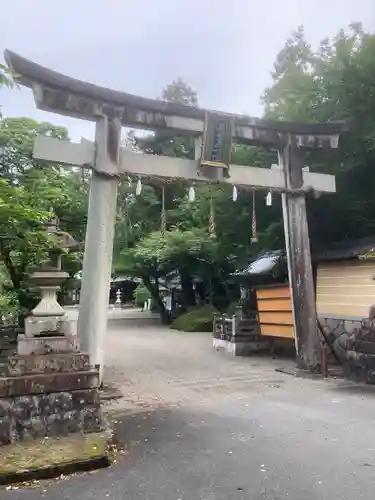 河桁御河辺神社の鳥居