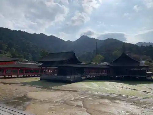 厳島神社の建物その他