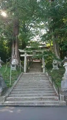 八幡神社の鳥居