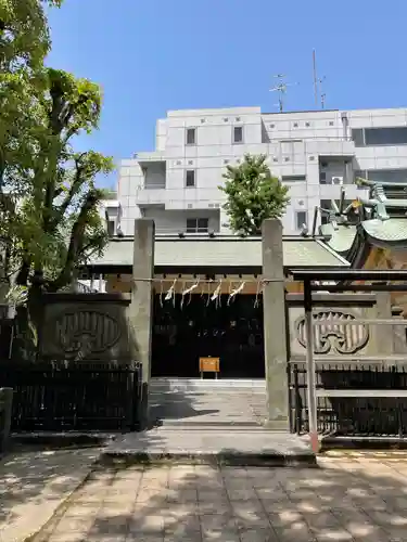 高輪神社の山門