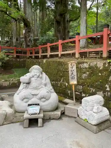 日光二荒山神社の像