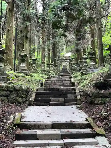 上色見熊野座神社の建物その他