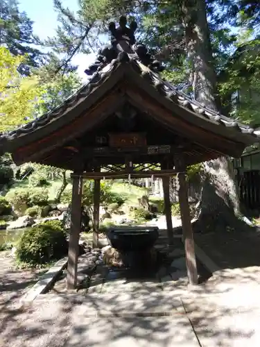 松岬神社の手水舎