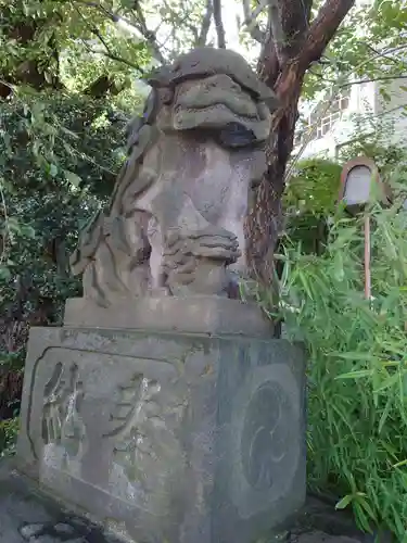 雉子神社の狛犬