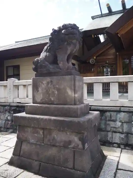 石濱神社の狛犬