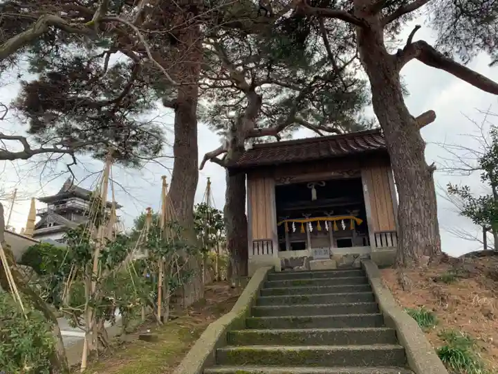 丸岡城八幡神社の本殿・本堂