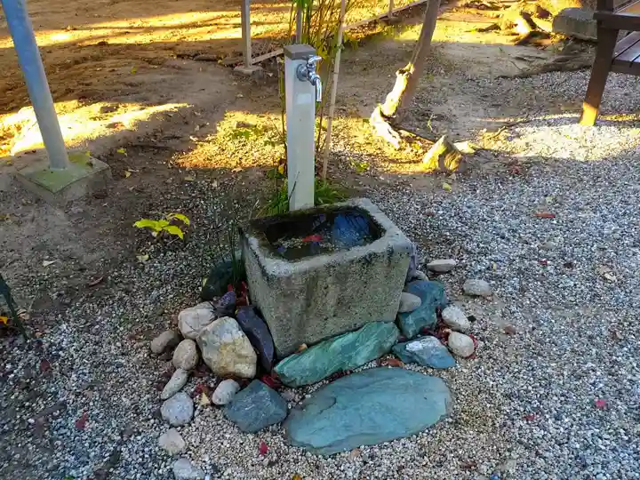 高山古墳神社の手水舎