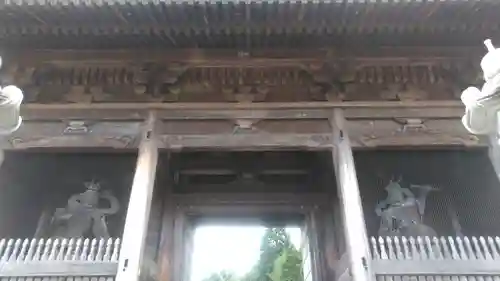 蓮台寺の山門