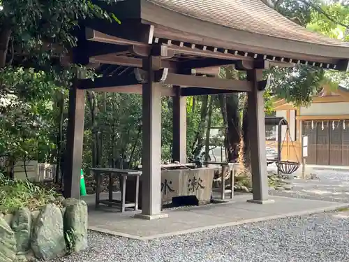 氷上姉子神社（熱田神宮摂社）の手水舎
