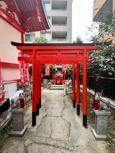 四宮神社の{uncategorized: "未分類", other: "その他", undefined: "問題あり", building: "その他建物", grave: "お墓", sacred_gate: "鳥居", guardian: "狛犬", statue: "像", buddha: "仏像", history: "歴史", nature: "自然", garden: "庭園", animal: "動物", pagoda: "塔", temizu: "手水舎", mountain_gate: "山門・神門", sanctuary: "本殿・本堂", subordinate: "末社・摂社", art: "芸術", scenery: "景色", jizo: "地蔵", ema: "絵馬", goshuin: "御朱印", omikuji: "おみくじ", items: "授与品その他", amulet: "お守り", goshuincho: "御朱印帳", eats: "食事", festival: "お祭り", votive_dance: "神楽", shichigosan: "七五三参", wedding: "結婚式", experience: "体験その他", initially: "初詣", around: "周辺", anti_infection: "感染症対策"}