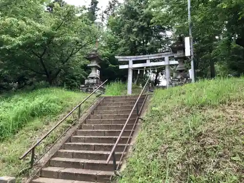 左馬神社の鳥居