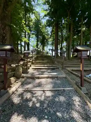 諏訪大社下社秋宮(長野県)