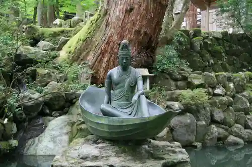 永平寺の像