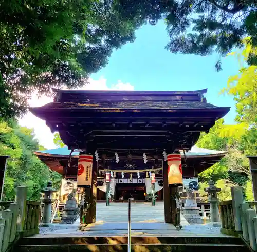 府八幡宮の山門