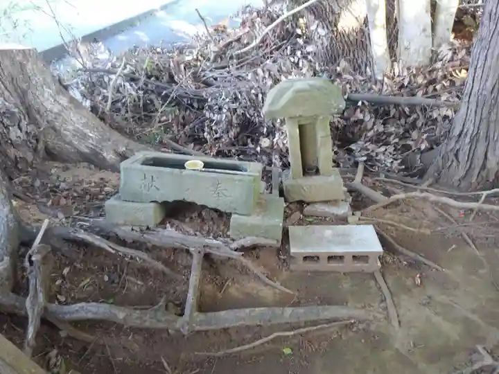 網場台稲荷神社のその他建物