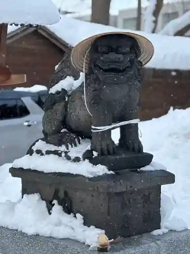 札幌諏訪神社の狛犬