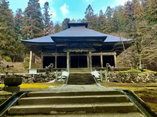 黒石寺の{uncategorized: "未分類", other: "その他", undefined: "問題あり", building: "その他建物", grave: "お墓", sacred_gate: "鳥居", guardian: "狛犬", statue: "像", buddha: "仏像", history: "歴史", nature: "自然", garden: "庭園", animal: "動物", pagoda: "塔", temizu: "手水舎", mountain_gate: "山門・神門", sanctuary: "本殿・本堂", subordinate: "末社・摂社", art: "芸術", scenery: "景色", jizo: "地蔵", ema: "絵馬", goshuin: "御朱印", omikuji: "おみくじ", items: "授与品その他", amulet: "お守り", goshuincho: "御朱印帳", eats: "食事", festival: "お祭り", votive_dance: "神楽", shichigosan: "七五三参", wedding: "結婚式", experience: "体験その他", initially: "初詣", around: "周辺", anti_infection: "感染症対策"}