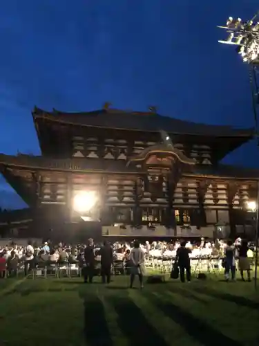 東大寺の本殿